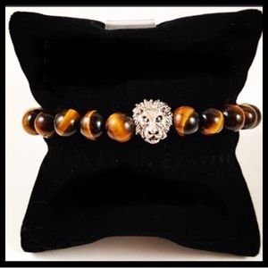 Men or women golden tiger eye lion bracelet